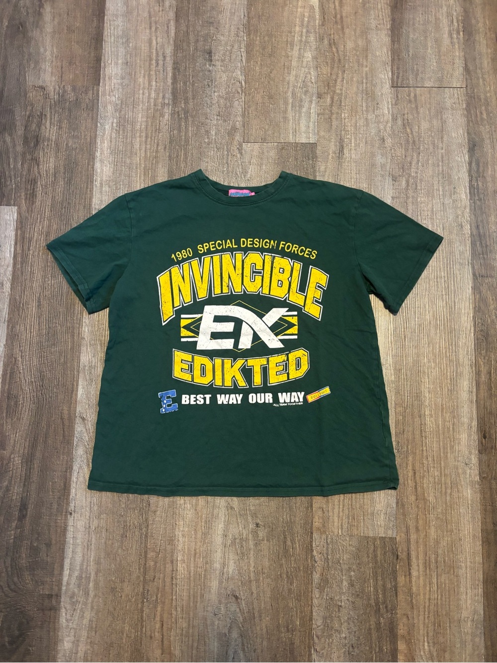 Edikted Invincible Graphic Tee Shirt